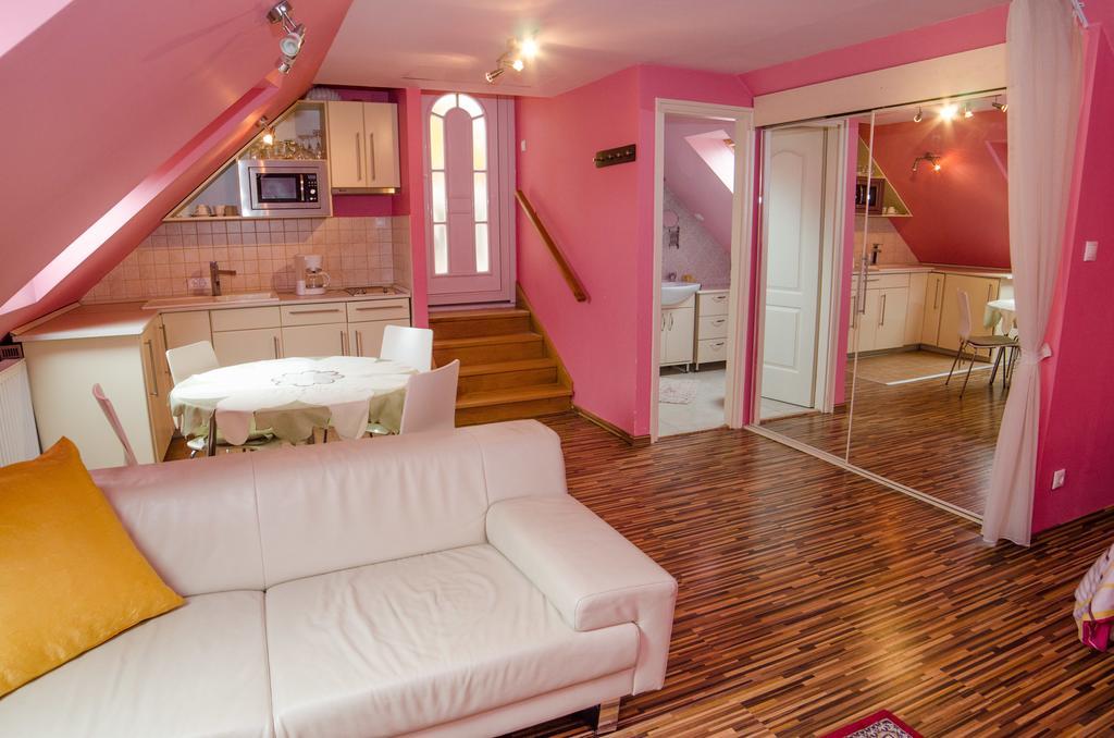 Kaman Vendeghaz Apartment Alsopahok Bilik gambar